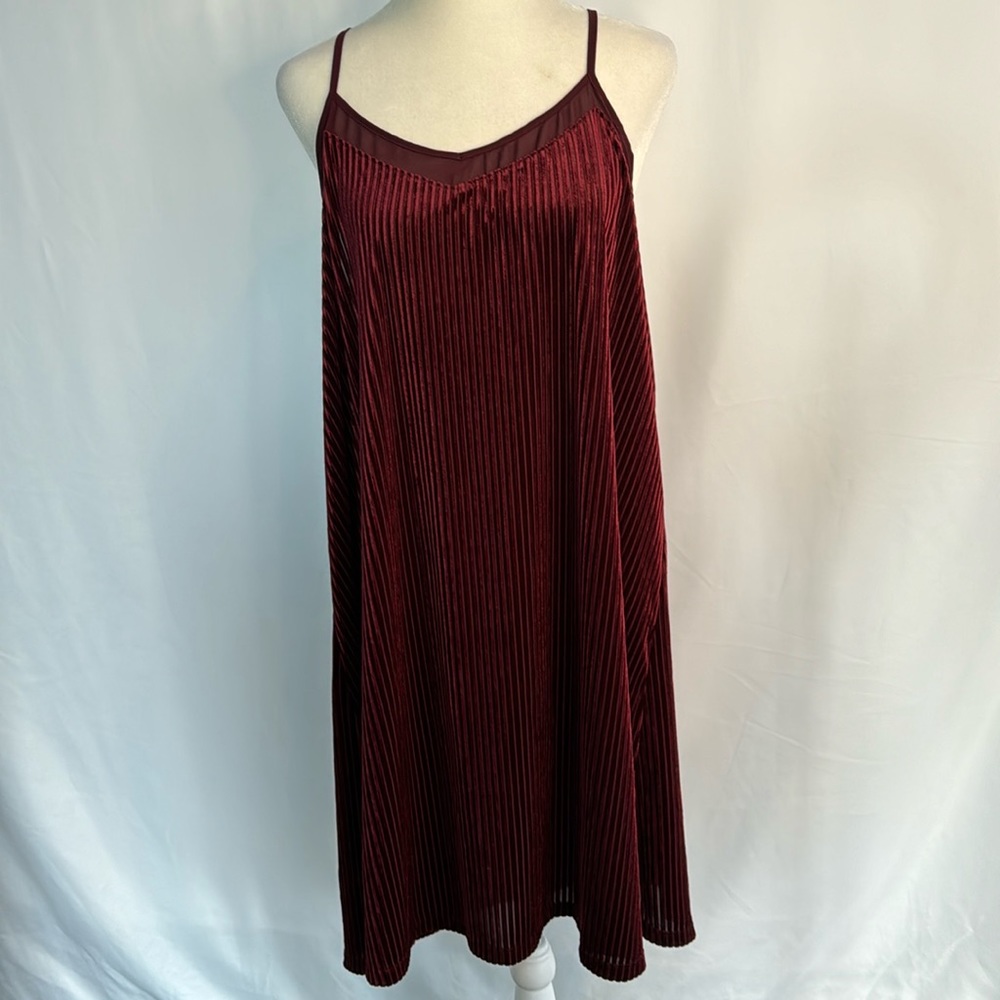 💜3/$15 Mudd Velvet Vertical Striped Spaghetti Strap Dress